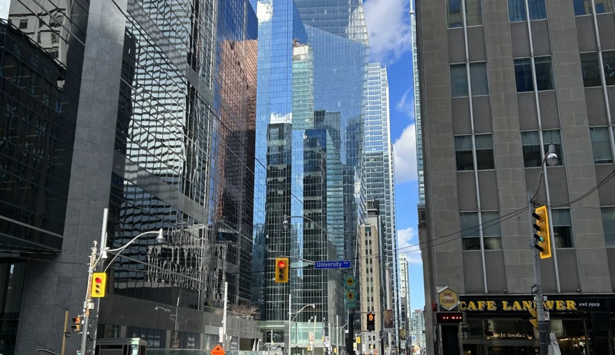 Toronto Times 6 – Paniek